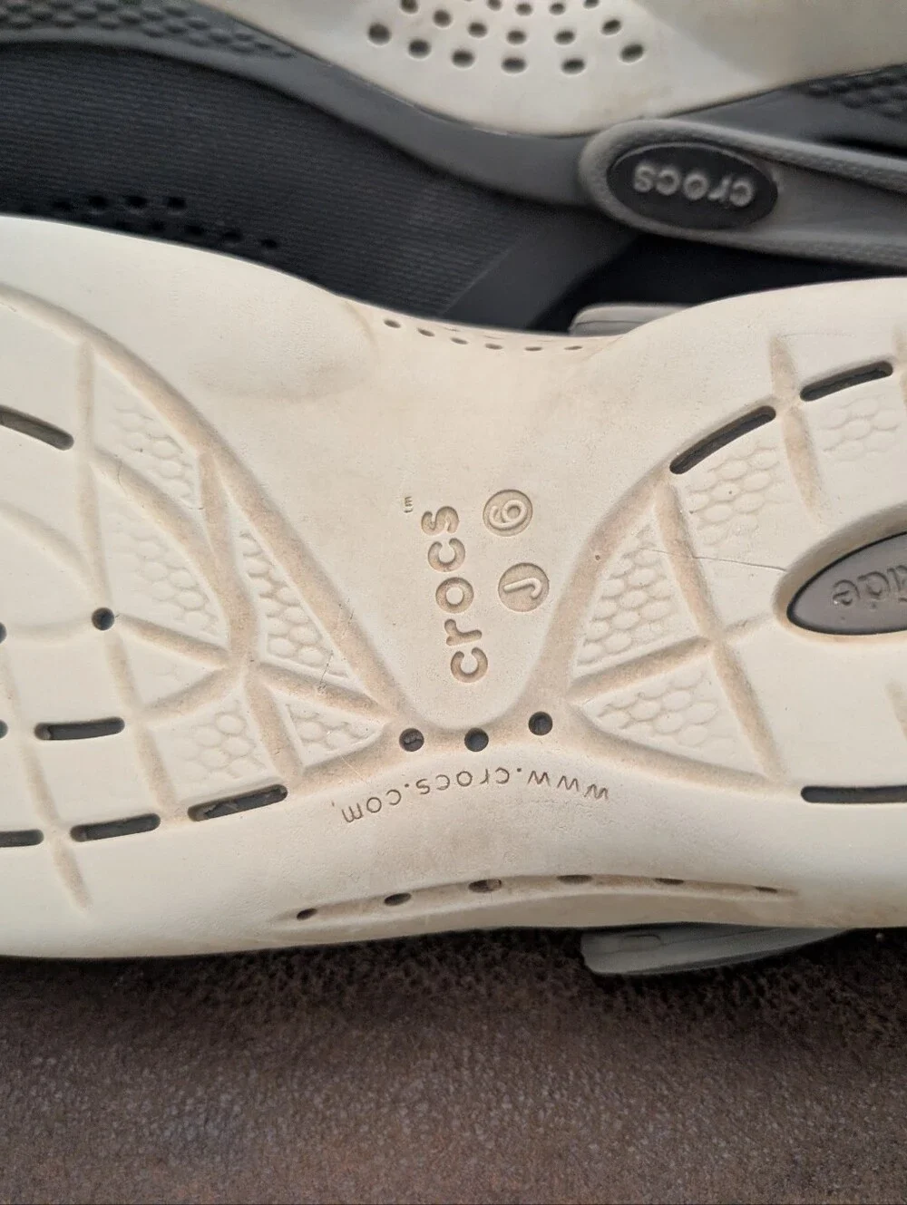 CROCS lightweight slip